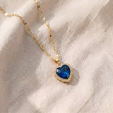 Colar elegante Jaselle Vireyne dourado