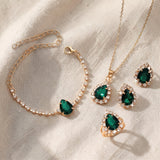 Conjunto elegante de joias douradas Elisandre Vermont