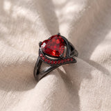 Anel Calindra Rosethorne – Acabamento preto elegante