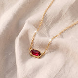 Elegante colar de ouro com rubi oval