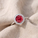 Anel de promessa Brilho Escarlate com rubi – anel elegante em prateado