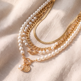 Conjunto vintage elegante de colares com pérolas e corrente dourada tipo cobra | Dourado
