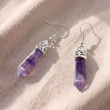 Brincos pendentes elegantes com ametista de cristal cintilante