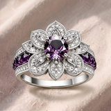 Anel elegante de prata com uma flor de lótus roxa