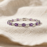 Elegante pulseira de prata com elos e ametista