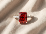 Anel elegante com moissanite cintilante