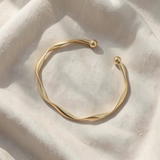 Pulseira de dourado luxuosa para um visual sofisticado