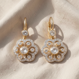 Brincos elegantes de cristal com motivo de mandala
