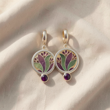 Brincos boho elegantes com um encantador cristal roxo