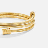 Pulseira dourada entrançada elegante