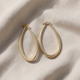Brincos de ouro elegantes