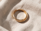 Anel elegante de três argolas | Dourado